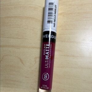 COVERGIRL Outlast Ultimatte Liquid Lipstick - Bold Merlot